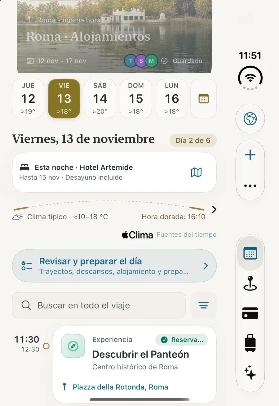 Traivu planning agenda on the iPhone Duo simulator outer screen, with a sample trip to Rome, interface in Spanish